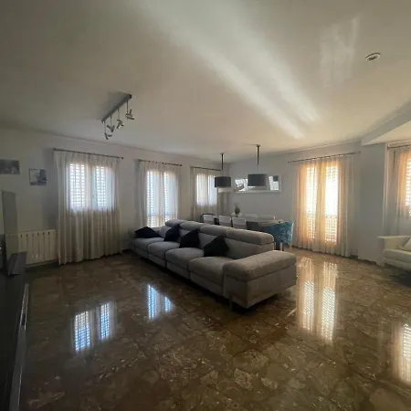 Holiday home “la Estacion” Agradable, Comoda E Independiente.